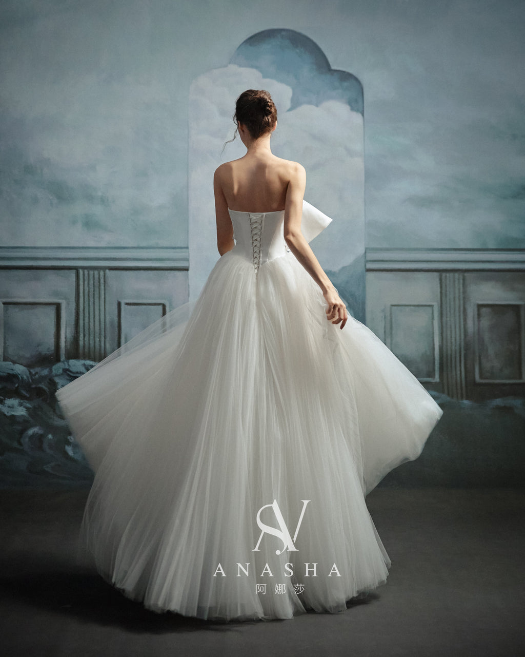 Modern Strapless Satin Bow Ball Gown Wedding Dress with Tulle Skirt & Chapel Train