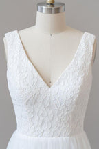 Long A-line Open Back V-neck Lace Tulle Wedding Dress