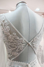 Long A-line Sweetheart Tulle Beadings Lace Appliques Wedding Dresses With Sleeves