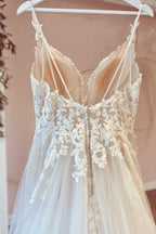 Long A-Line Tulle Sweetheart Appliques Lace Wedding Dress