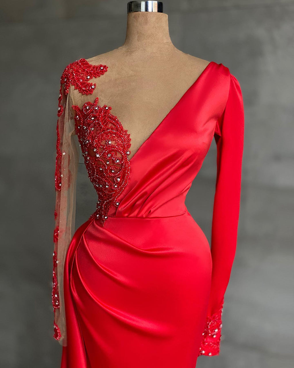 Long Sleeves Mermaid V-neck Stretch Satin Prom Dress with Slit