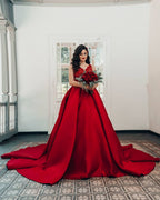 Luxury Long Princess Satin V-neck Wedding Dresses with Lace