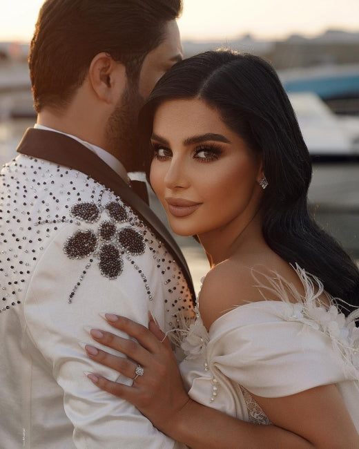 Modern Off-the-shoulder Mermaid Wedding Dresses with Lace
