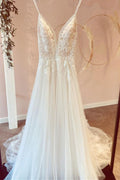 Modest Long A-line V-neck Spaghetti Straps Tulle Wedding Dress with Appliques Lace