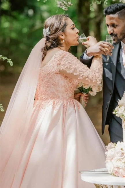 Plus Size Wedding Dress Floral Tulle A-line Bridal Gown with Long Sleeves