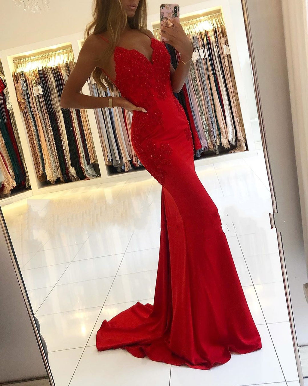 Red Long Mermaid V-neck Spaghetti Straps Backless Prom Dresses