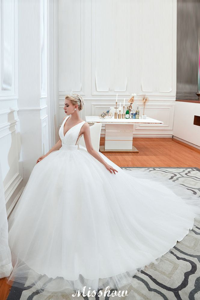 Sexy V-Neck Sleeveless Princess Spring Wedding Dress | White Low Back Bridal Gowns with Belt
