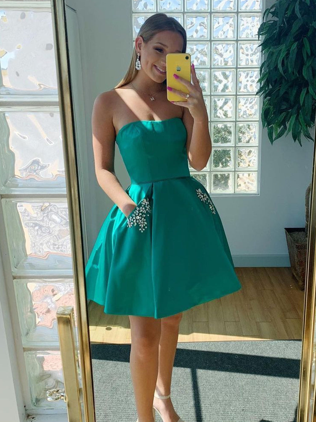 Short A-line Strapless Satin Formal Prom Homecoming Dresses with Pockets