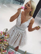Short A-line V-neck Lace Tulle Homecoming Dress