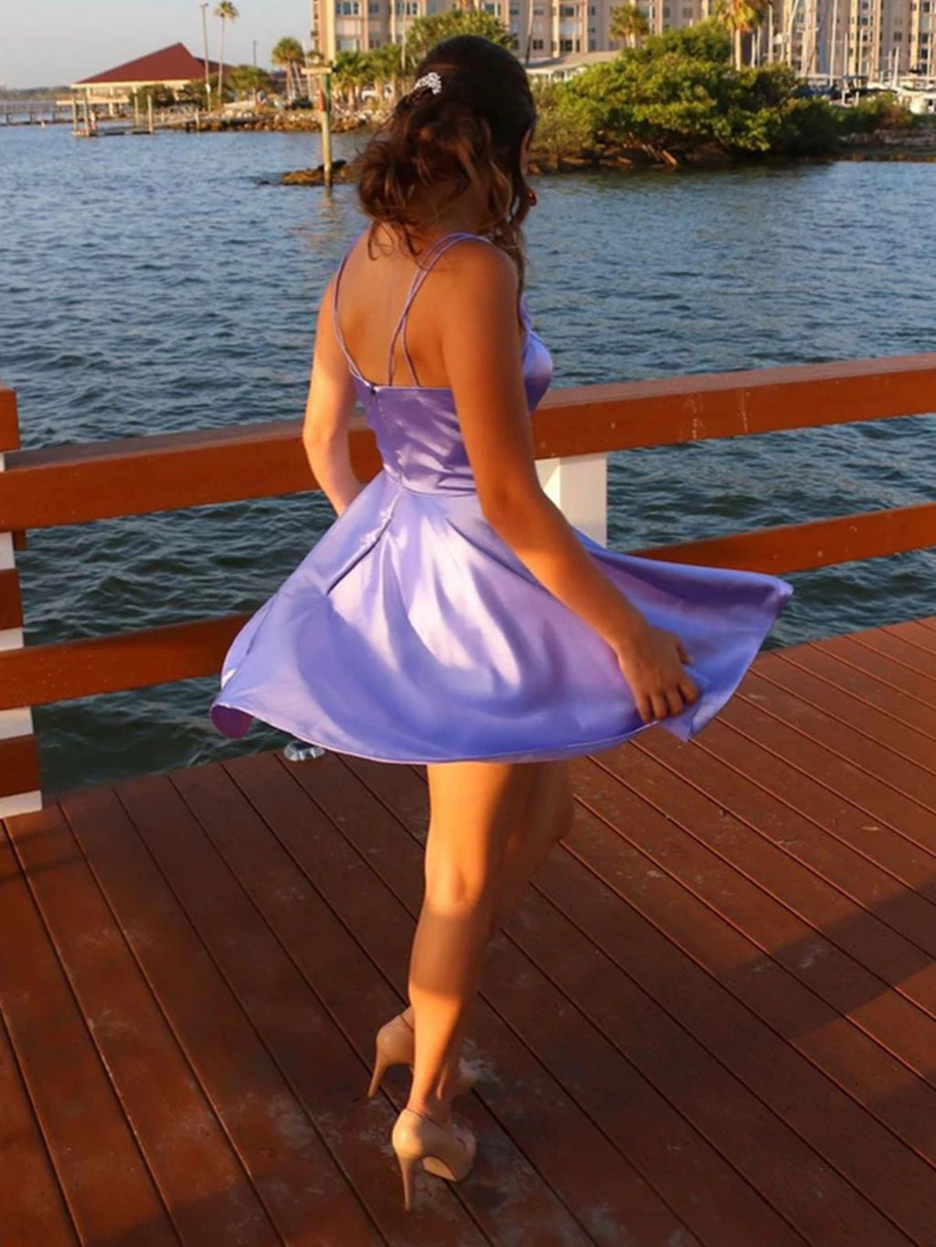 Short A-line V-neck Satin Prom Dress with Pockets Lilac Homecoming Dresses
