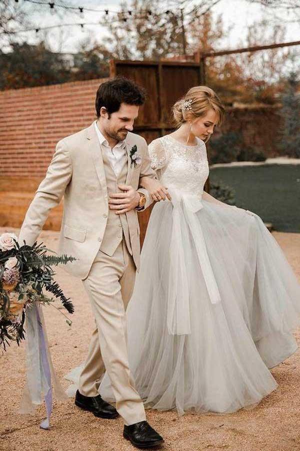 Short Sleeve Lace and Tulle Silver  Wedding Dresses with Sash