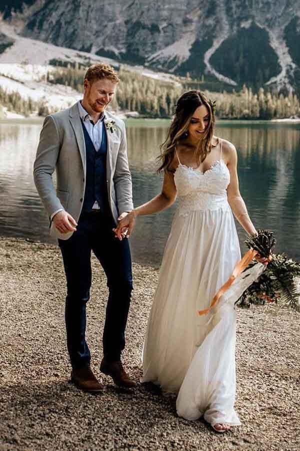 Simple A-line Spaghetti Straps Beach Chiffon Wedding Dresses with Lace