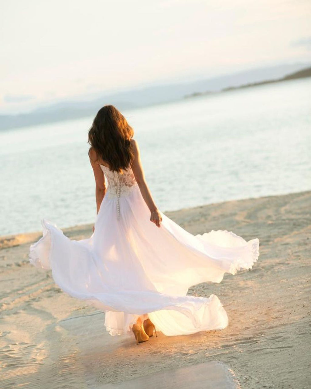 Simple Long A-line Sweetheart Chiffon Appliques Lace Wedding Dress