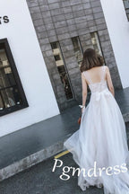 Straps Tulle White Lace Beach Wedding DressesWith Little Court Train