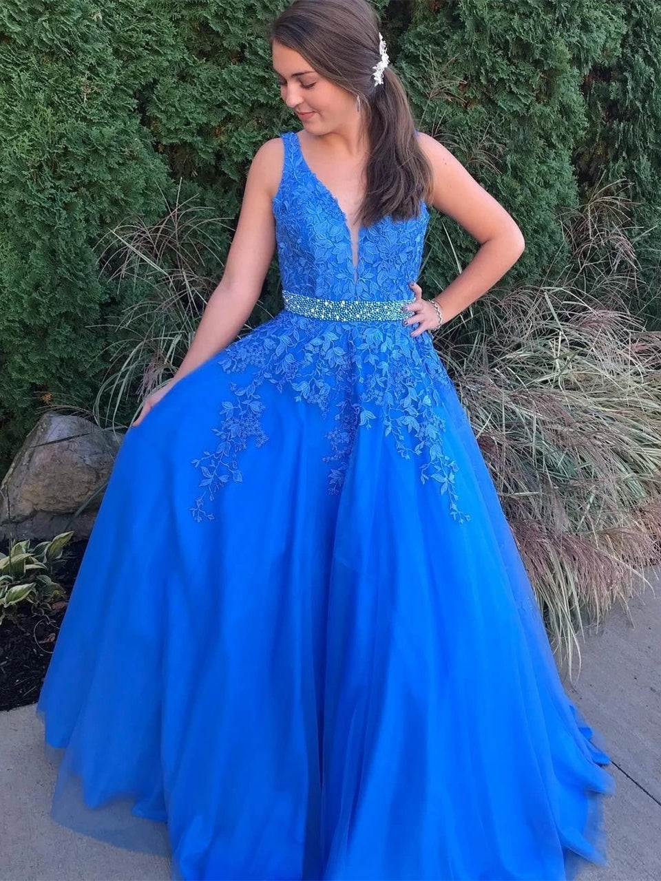 Stylish A-line V Neck Backless Tulle Lace Long Prom Dresseswith Belt