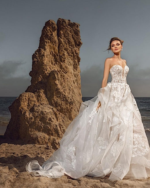 Sweetheart Tulle Floral Wedding Dress Sleeveless Aline Bridal Dress