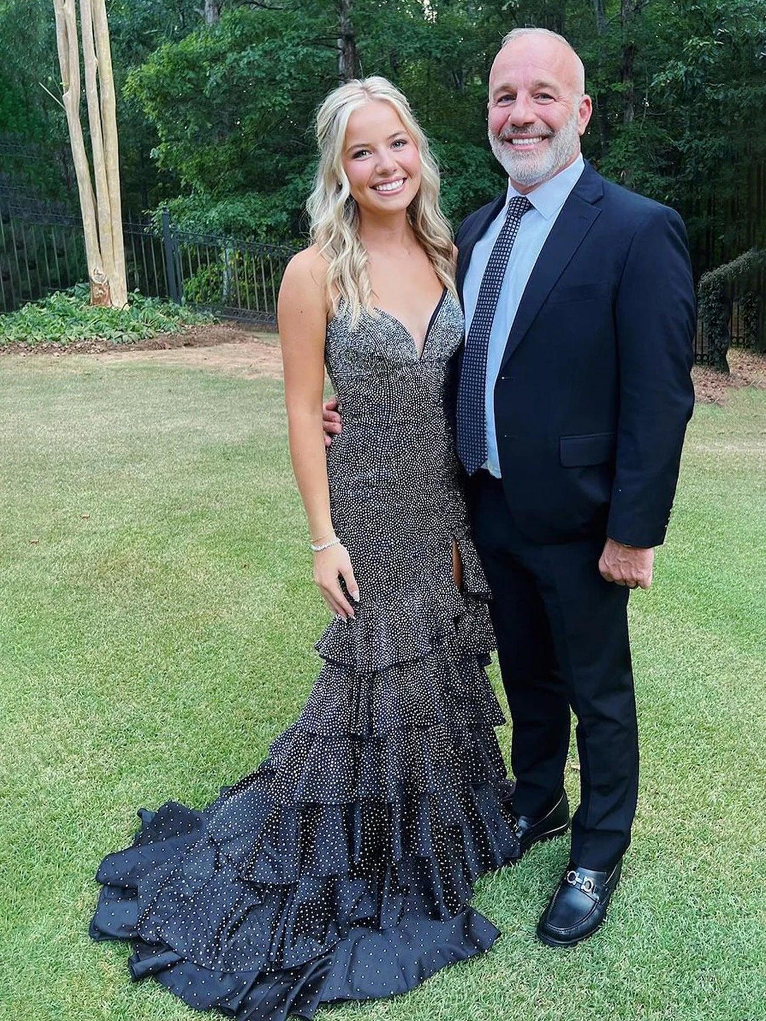 Topaz | Black V Neck Mermaid Long Prom Dress With Beading
