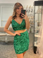 Two Piece Short Memaid V-neck Backless Sequined Prom Homecoming Dresses
