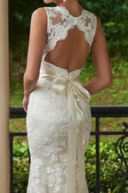 V-Neck Lace Zipper-Up Sheath Sweep Train Wedding Dress