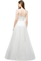 V-neck Sleeveless A-line Floor Length Lace Tulle Prom Dresses