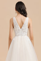 V-Neck Tulle Lace Appliques Simple Wedding Dress Garden Wedding Gowns Floor Length