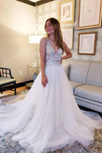 Vintage A-Line V-neck Tulle Open Back Wedding Dress