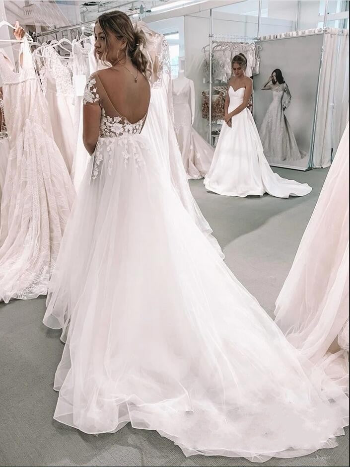 Vintage Long A-Line Bateau Appliques Lace Tulle Wedding Dress with Sleeves