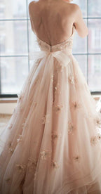 Vintage Strapless Sweetheart Neckline Flower Tulle Wedding Dress