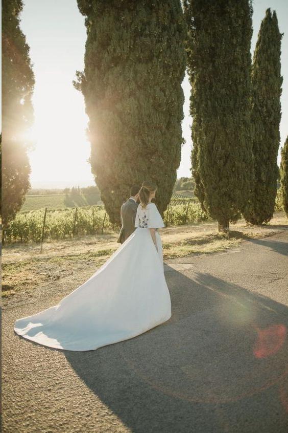 Wedding Dresses Bateau Embroidery Romantic Half Sleeve Bridal Gown
